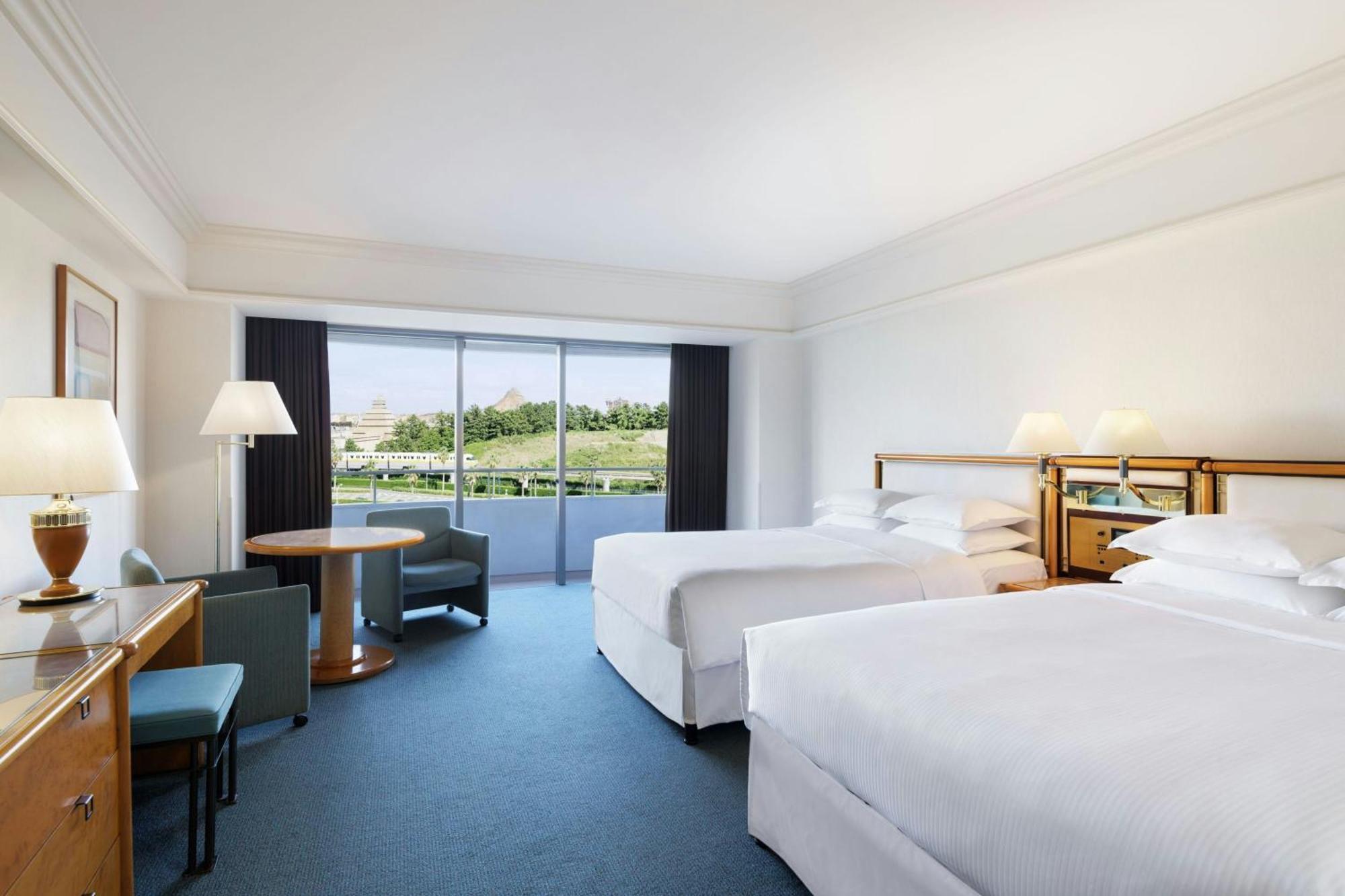 Sheraton Grande Tokyo Bay Hotel Urayasu Exterior photo